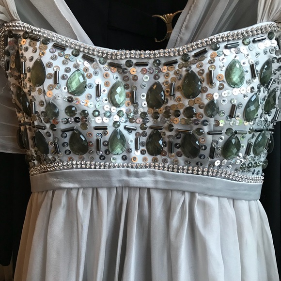 Silver Gown ππ - Picture 2 of 7